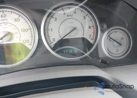 2010 Chrysler Town & Country Touring z USA, uszkodzony, nr VIN 2A4RR5D16AR443154